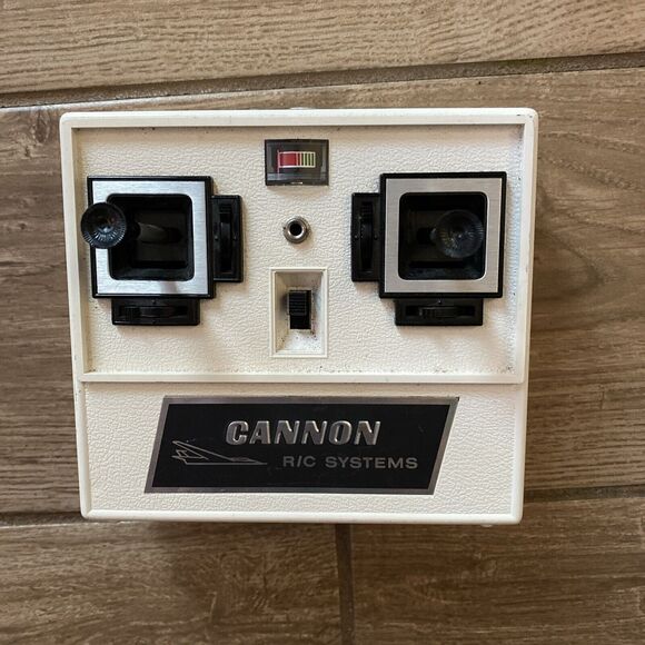 VINTAGE CANNON ELECTRONICS 4 CHANNEL 72 Mhz RADIO CONTROL TX R/C RC Untested - Picture 1 of 6